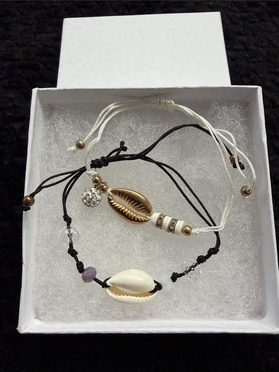 Jewelry - Handmade Shell and Bead Adjustable Bracelet Set